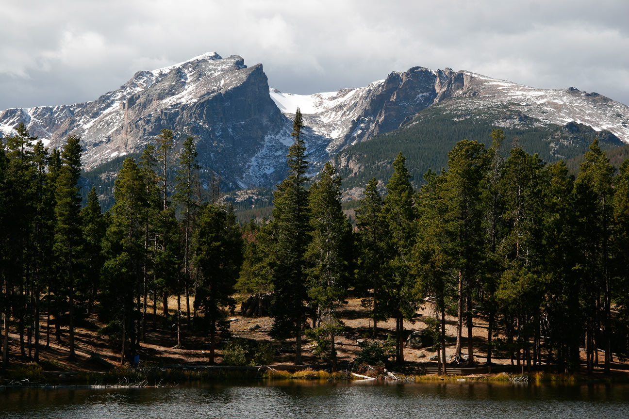 SPRAGUE LAKE, ROCKY MOUNTAIN NATIONAL PARK.